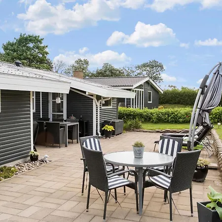 Semesterbostad Amazing In Faaborg With Wifi